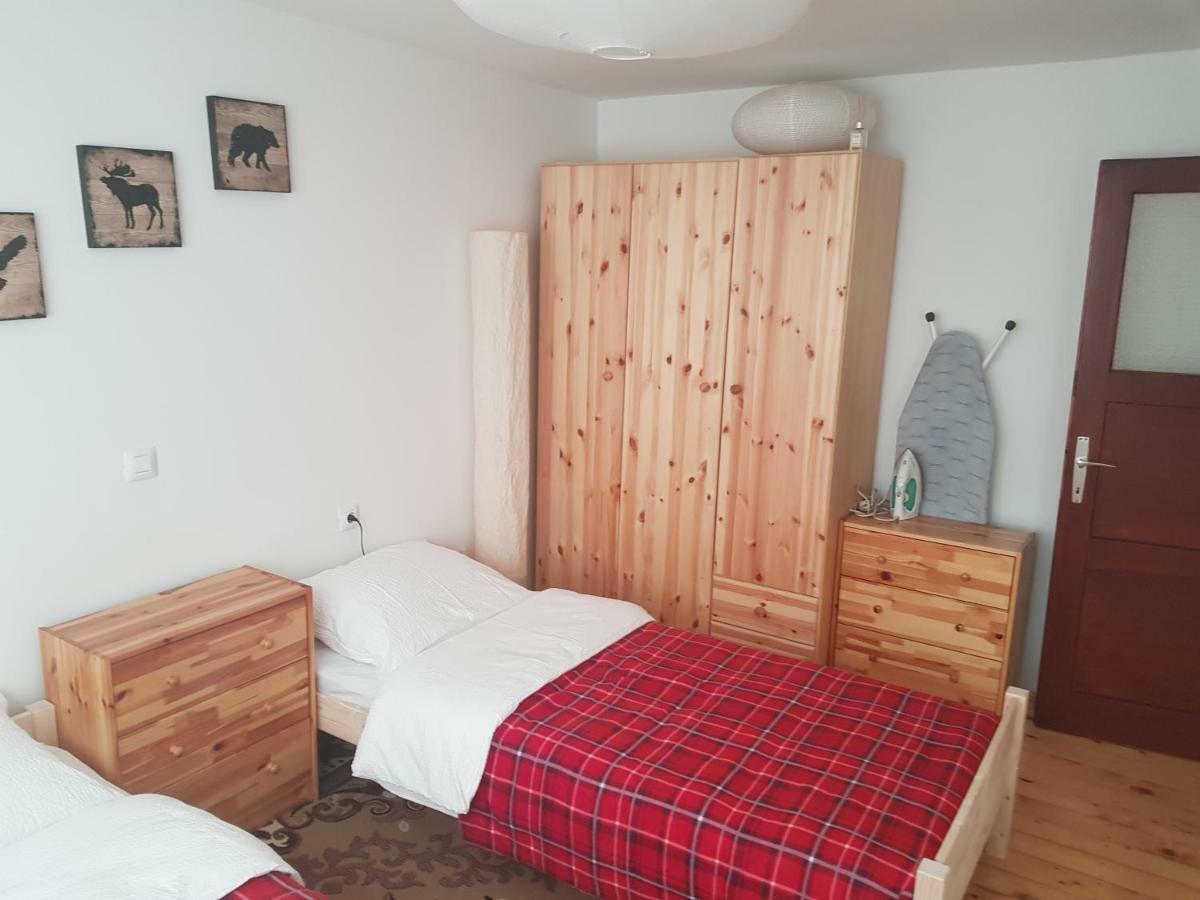 Apartmani Andrej Udbina Luaran gambar