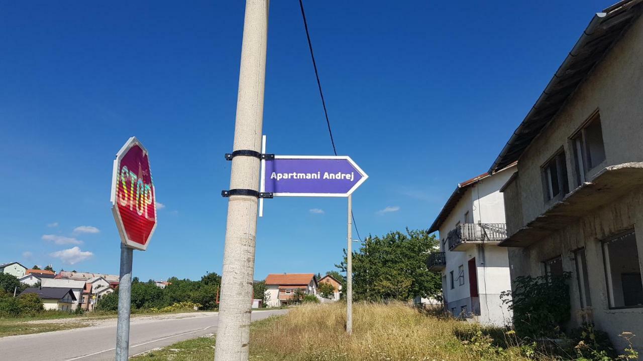 Apartmani Andrej Udbina Luaran gambar