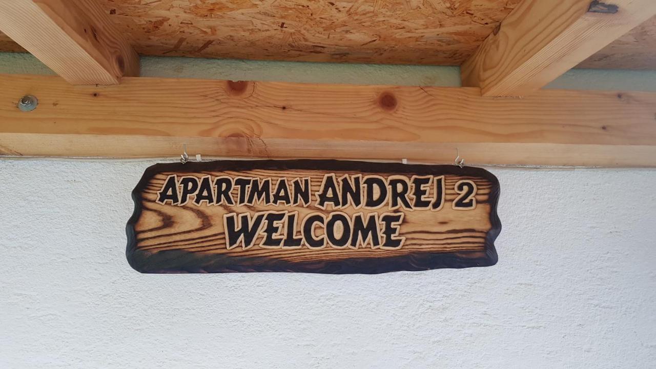 Apartmani Andrej Udbina Luaran gambar